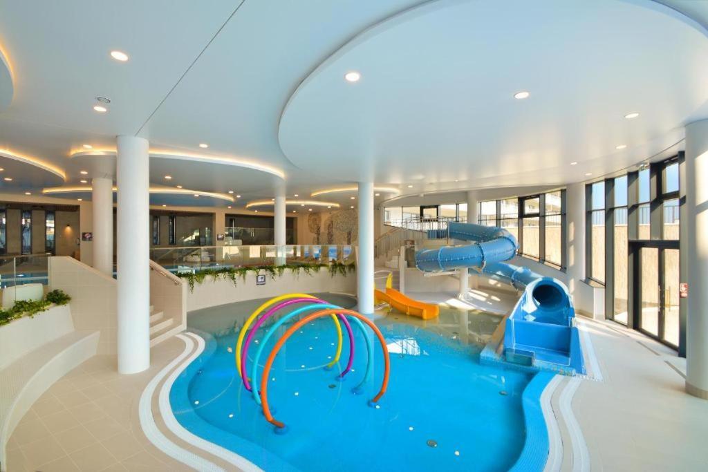 Aqua Polanki Bodnar Apartments Kolobrzeg Luaran gambar